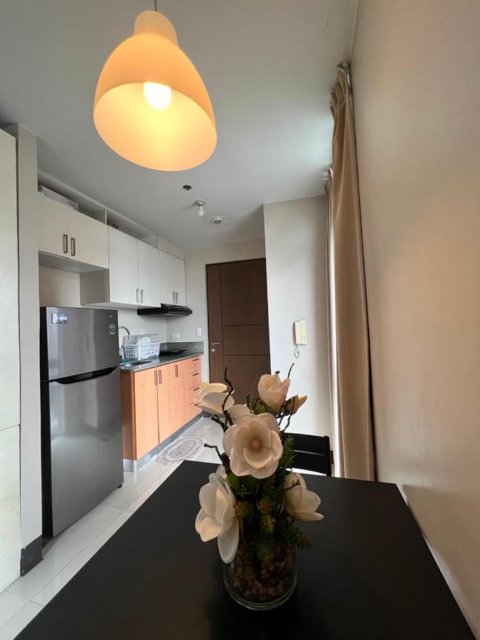 Manhattan Heights Tower D Aparthotel Manila Exterior foto